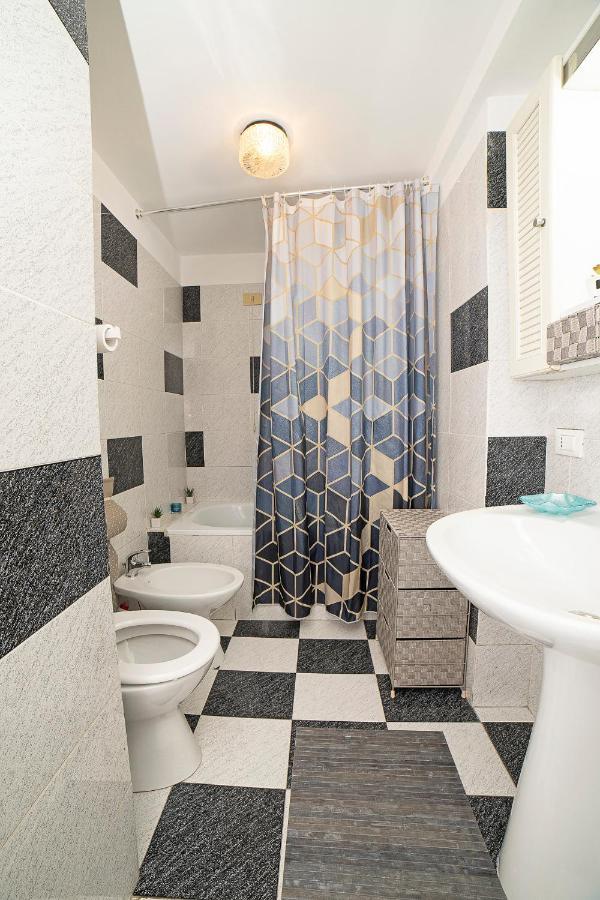 Casa Donna Lidia Apartment ซาโวนา ภายนอก รูปภาพ