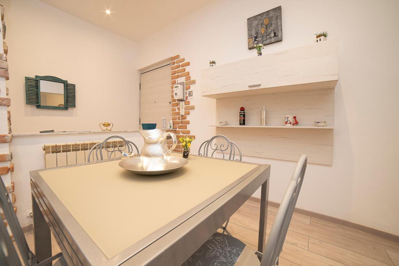 Casa Donna Lidia Apartment ซาโวนา ภายนอก รูปภาพ